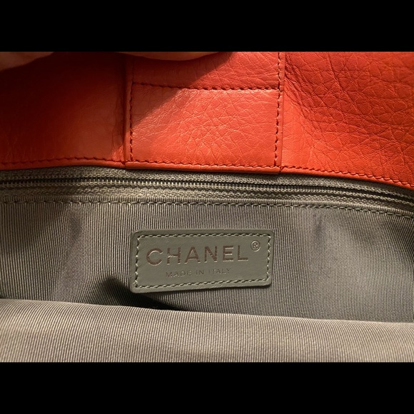 Sold on FB Chanel executive tote - Picture 7 of 13